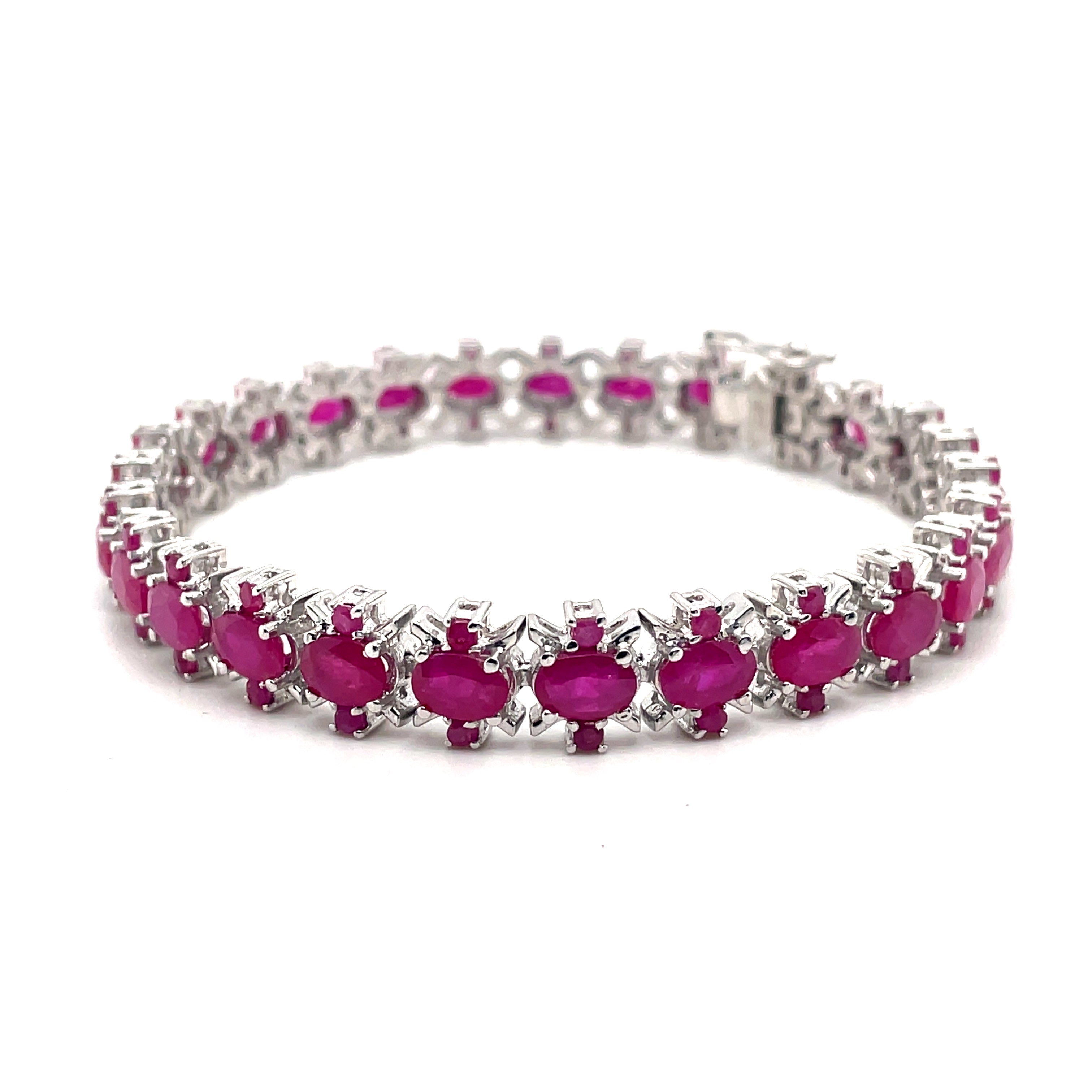 Emerald Bracelet in .925 Sterling Silver. - KSD 40636