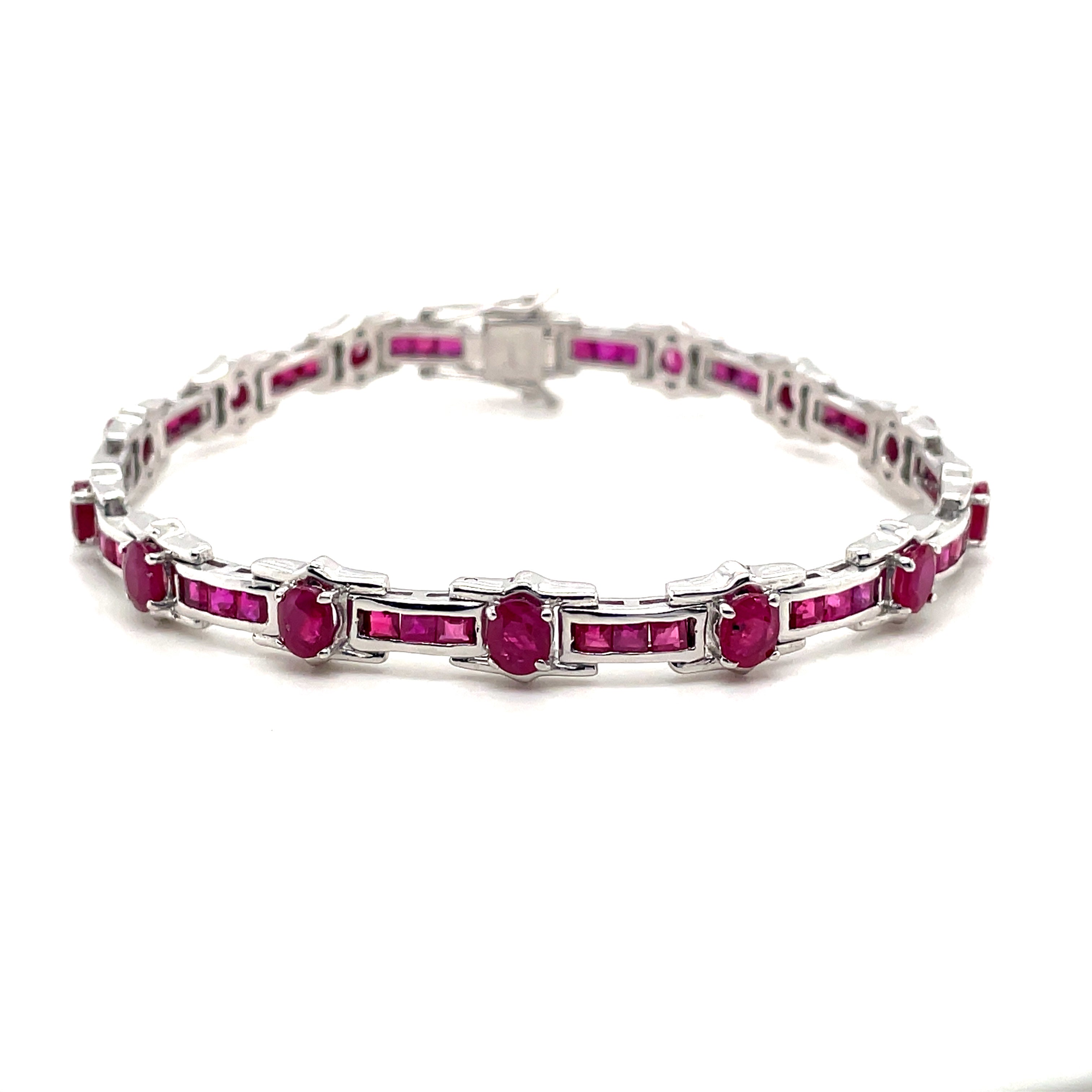 Emerald Bracelet in .925 Sterling Silver. - KSD 49305