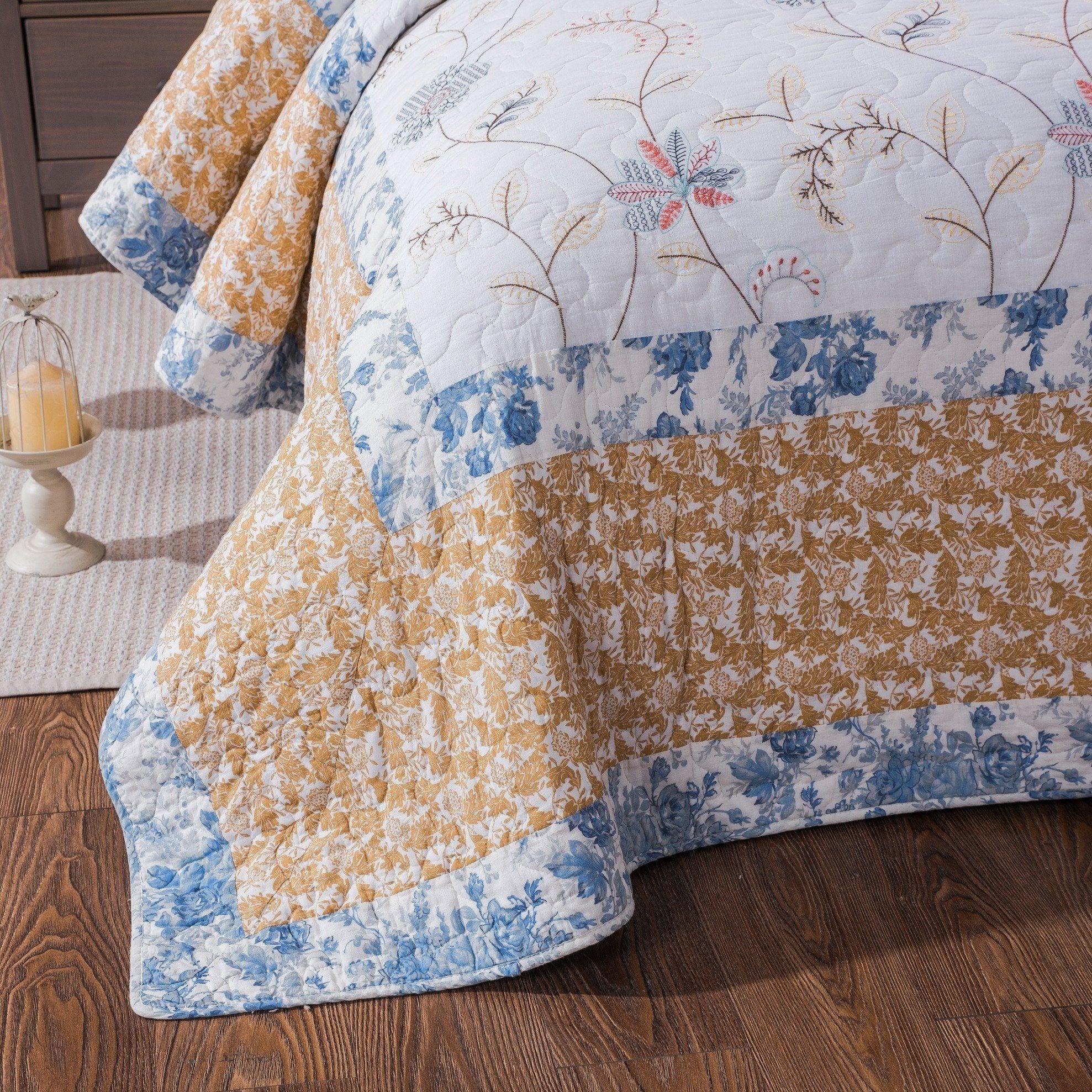 Tache Coastal Cottage Embroidered White Blue Yellow Floral Cotton Patchwork Quilt Set (JHW-668)